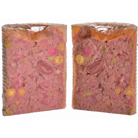 Холистична консервирана храна за кучета Brit Fresh Turkey with Peas със 68% прясно пуешко месо, 4% елда и 4% грах